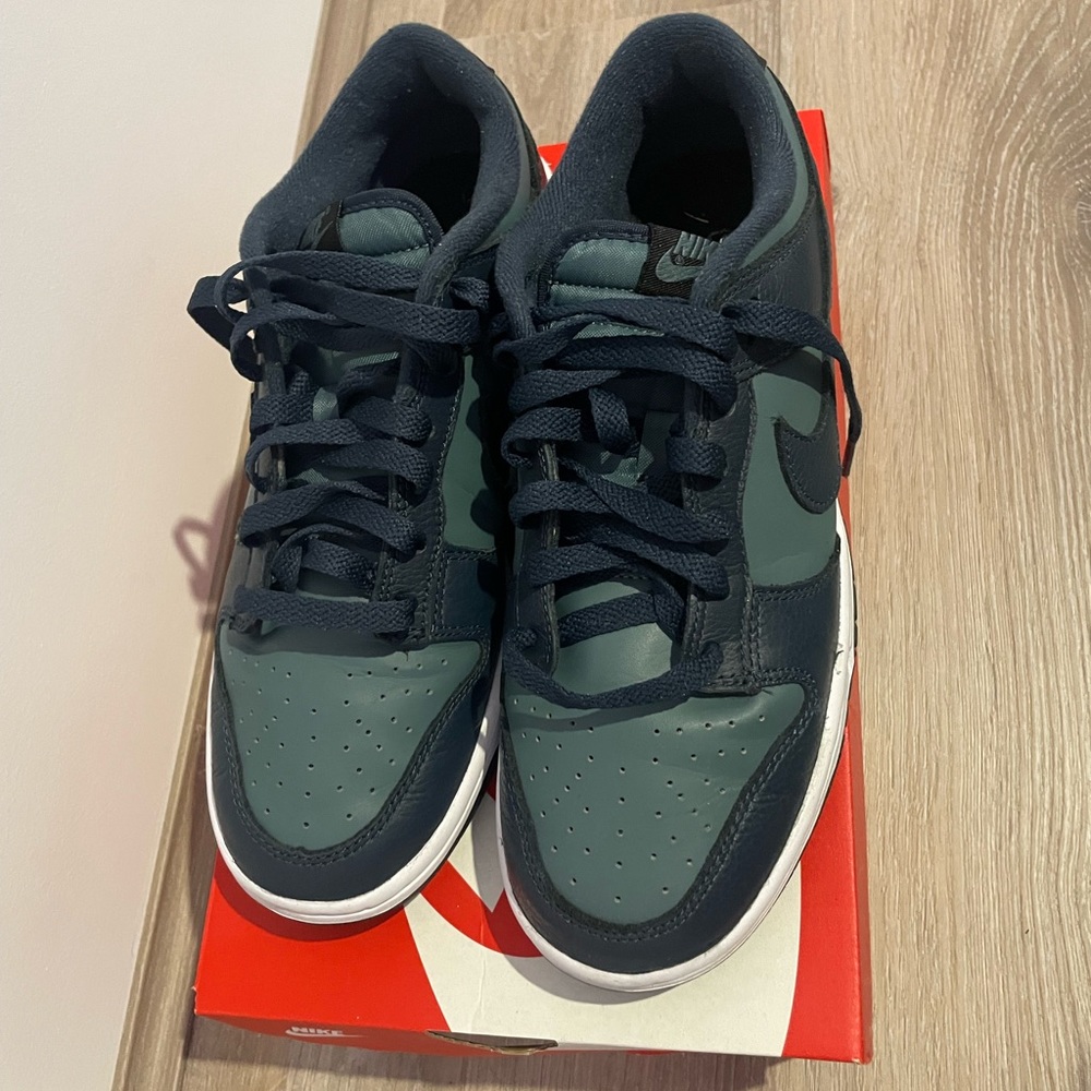 NIKE DUNK LOW RETRO ARMORY NAVY SIZE 9MENS - Picture 10 of 12